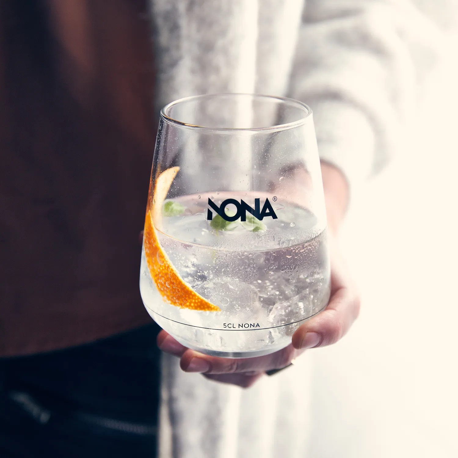 NONA verre cocktail apéritif sans alcool service frais