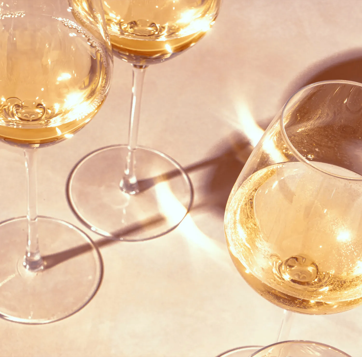 Three Spirit Blurred Vines Sharp vin sans alcool liquid sunshine